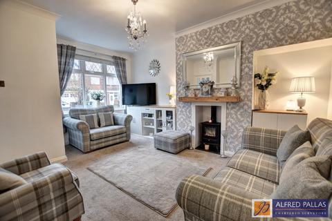 undefined, Denham Avenue, Fulwell
