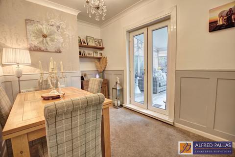undefined, Denham Avenue, Fulwell