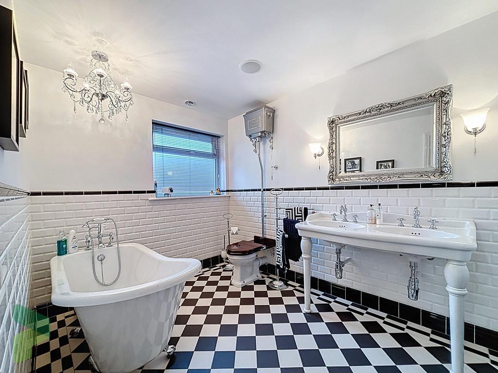 Family bathroom