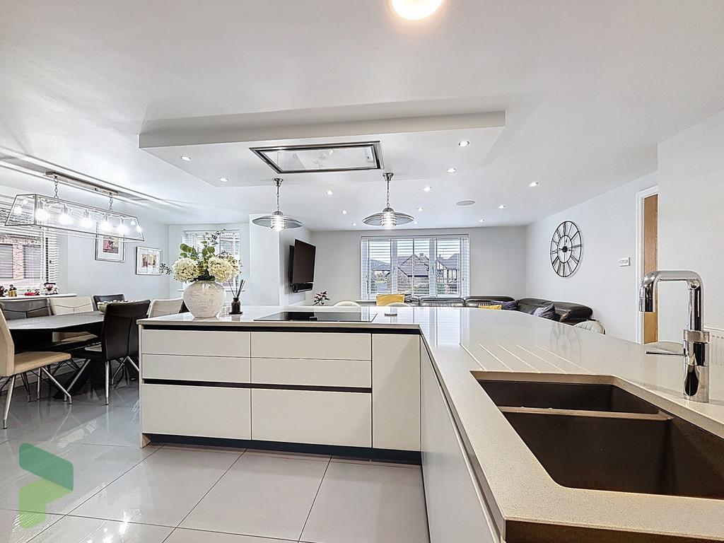 Breakfast kitchen. Living and Dining