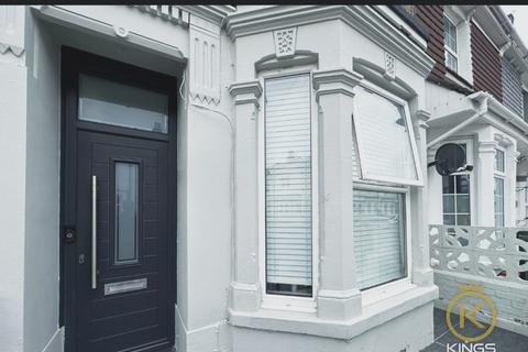 1 bedroom property to rent, Westfield Road, Southsea