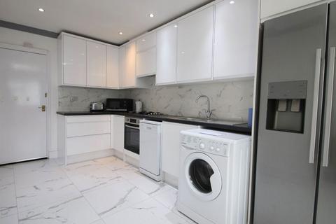 3 bedroom house for sale, Wynton Place, London W3