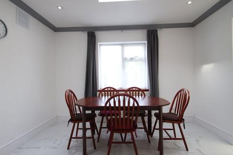 3 bedroom house for sale, Wynton Place, London W3