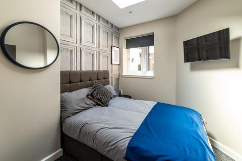 2 bedroom apartment to rent, The Maze, North Sherwood Street, Nottingham