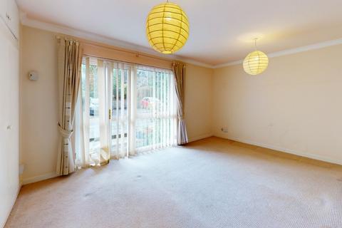 2 bedroom apartment for sale, Overton Court, Overton Park Road