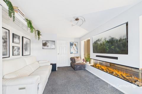 3 bedroom detached house for sale, Spreadoaks Drive, Wildwood
