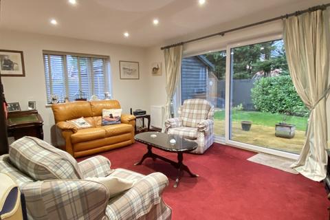 2 bedroom detached bungalow for sale, Olby Close, Holt NR25