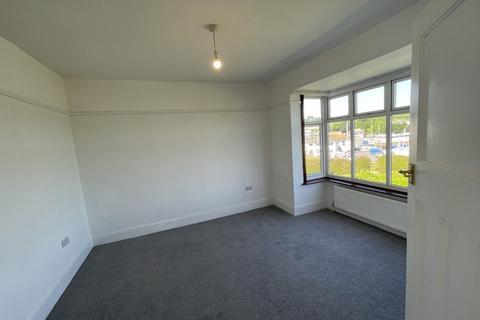 undefined, North Parade, Falmouth TR11