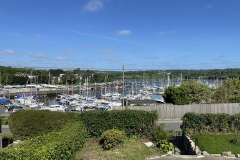 undefined, North Parade, Falmouth TR11