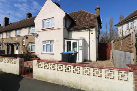 3 bedroom semi-detached house to rent, Mitchell Way, London NW10