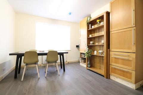 3 bedroom semi-detached house to rent, Mitchell Way, London NW10