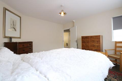 3 bedroom semi-detached house to rent, Mitchell Way, London NW10