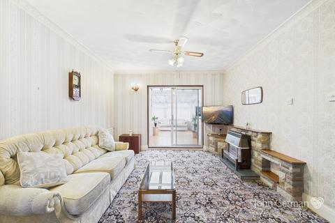 5 bedroom semi-detached house for sale, Beamhill Road, Burton-on-Trent