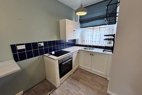 1 bedroom ground floor flat to rent, Station Road, Bovey Tracey