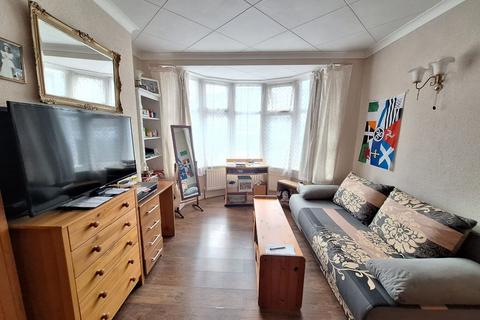 3 bedroom terraced house for sale, London NW9