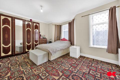 3 bedroom terraced house for sale, Cecil Road, Plaistow E13