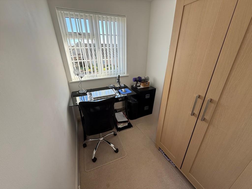 44 Davits Drive Bed3