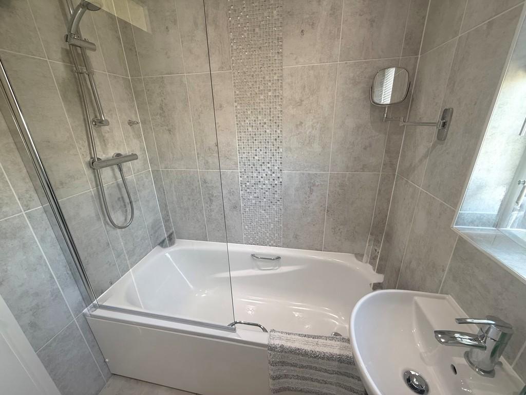 44 Davits Drive Bath1