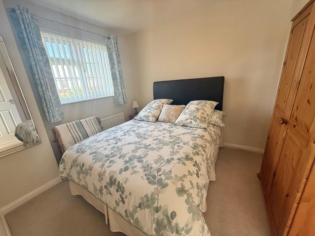 44 Davits Drive Bed2