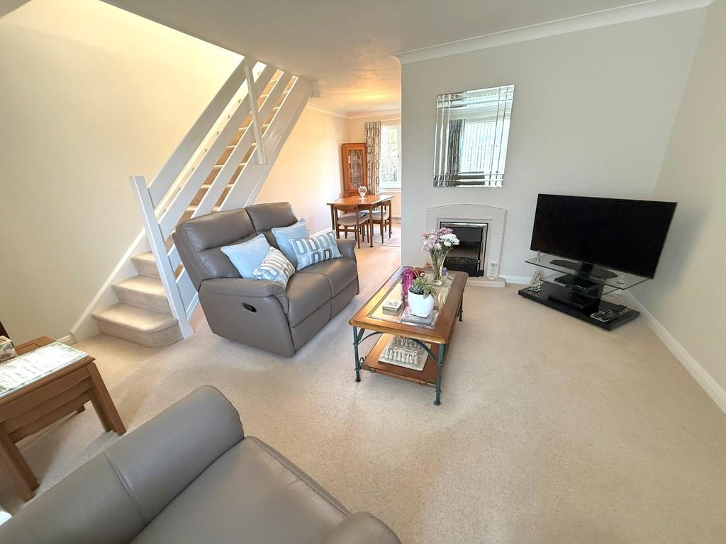 44 Davits Drive Lounge2