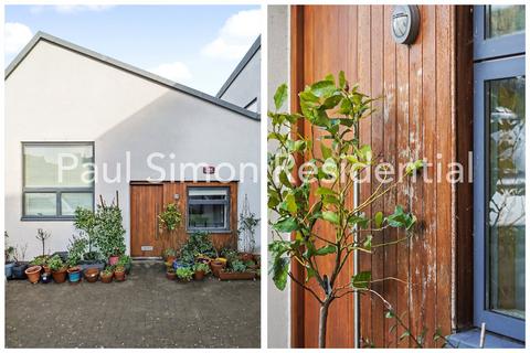 3 bedroom house for sale, Adelphi Court,, Ashfield Road, London, N4