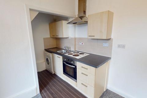 1 bedroom terraced house to rent, Manor Street, Bradford BD2