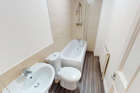 1 bedroom terraced house to rent, Manor Street, Bradford BD2