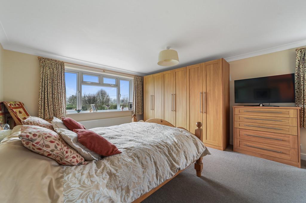 Sunny Mead-bedroom