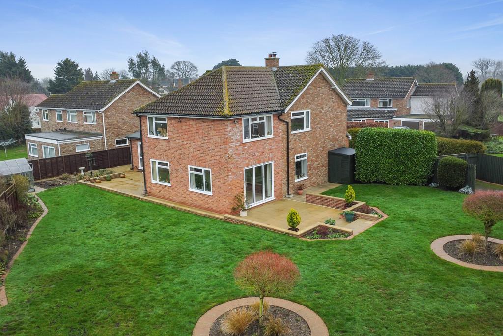 Sunny Mead-external