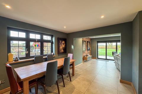 undefined, Abbotts Lane, Eight Ash Green