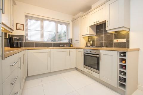 3 bedroom end of terrace house for sale, Bell Avenue, Bowburn, Durham