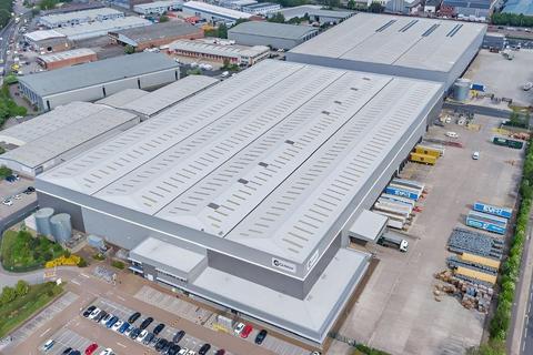 Distribution warehouse to rent, 22 Mosley Rd Manchester M17 1PG