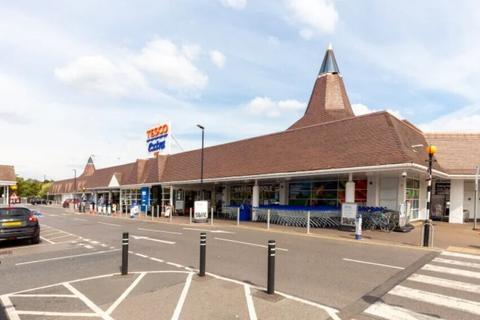 Shop to rent, 300 Beverley Way New Malden KT3 4PJ