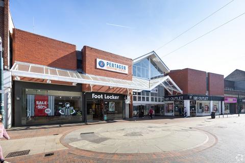 Retail property (high street) to rent, The Pentagon Chatham ME4 4HY