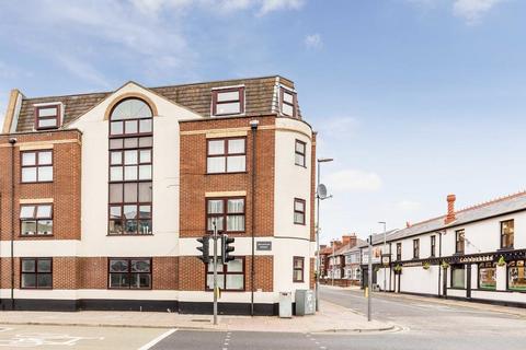 2 bedroom flat to rent, 1 Lawrence Road, Brandon House, Southsea