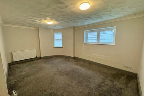 2 bedroom flat to rent, 1 Lawrence Road, Brandon House, Southsea