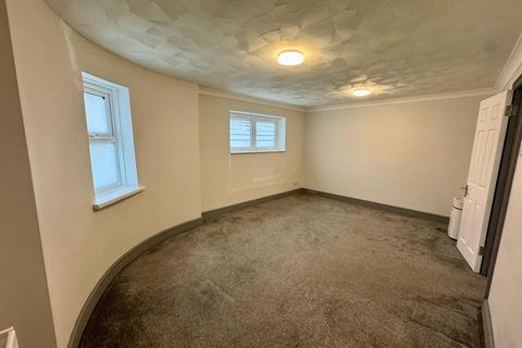 2 bedroom flat to rent, 1 Lawrence Road, Brandon House, Southsea