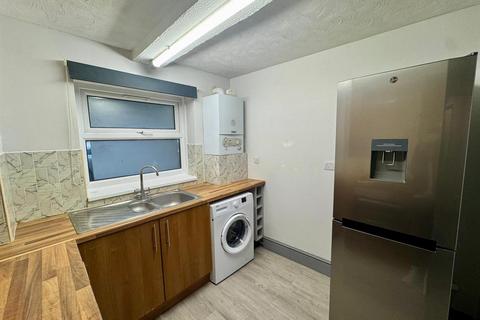2 bedroom flat to rent, Brandon House, Southsea