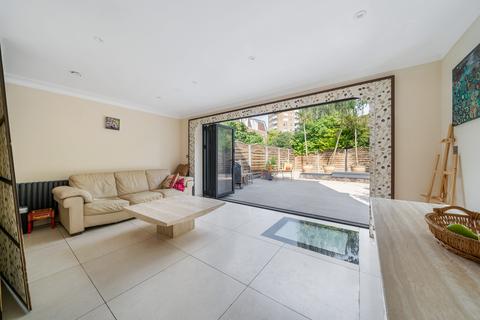 undefined, The Marlowes, London NW8