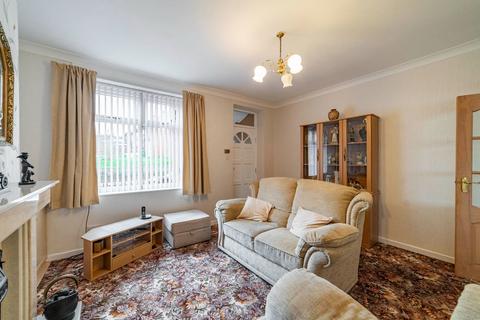2 bedroom end of terrace house for sale, Sussex Avenue, Bury BL9
