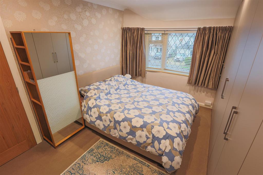 52 Fabian Crescent 7 .jpg