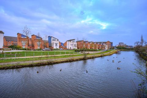 undefined, The Moorings, CV1 - Stunning Unique Design with Rooftop Terrace