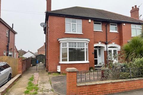 LITTLEFIELD LANE, GRIMSBY