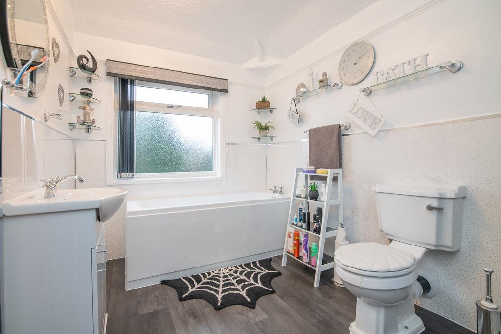 Family bathroom