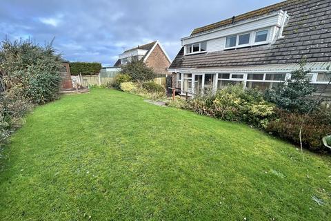 3 bedroom detached bungalow for sale, Penrhyn Beach East, Penrhyn Bay