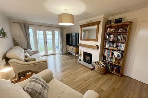 2 bedroom detached bungalow for sale, East Studdal