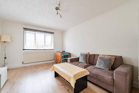1 bedroom flat for sale, Oliver Gardens, Beckton, London, E6