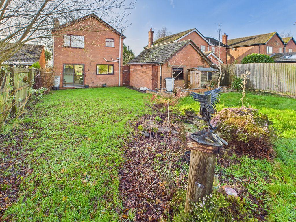 4 Torrington Lane