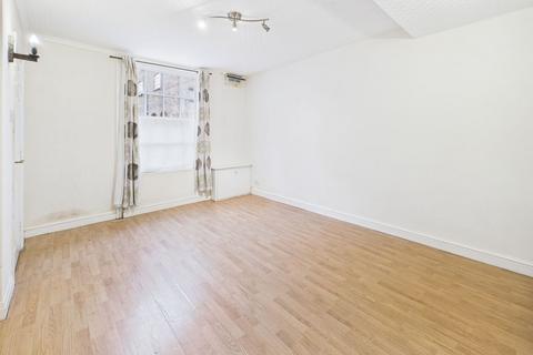 undefined, 10 Banks Street, Horncastle