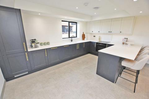 4 bedroom detached house for sale, Firs Lane, Maidstone